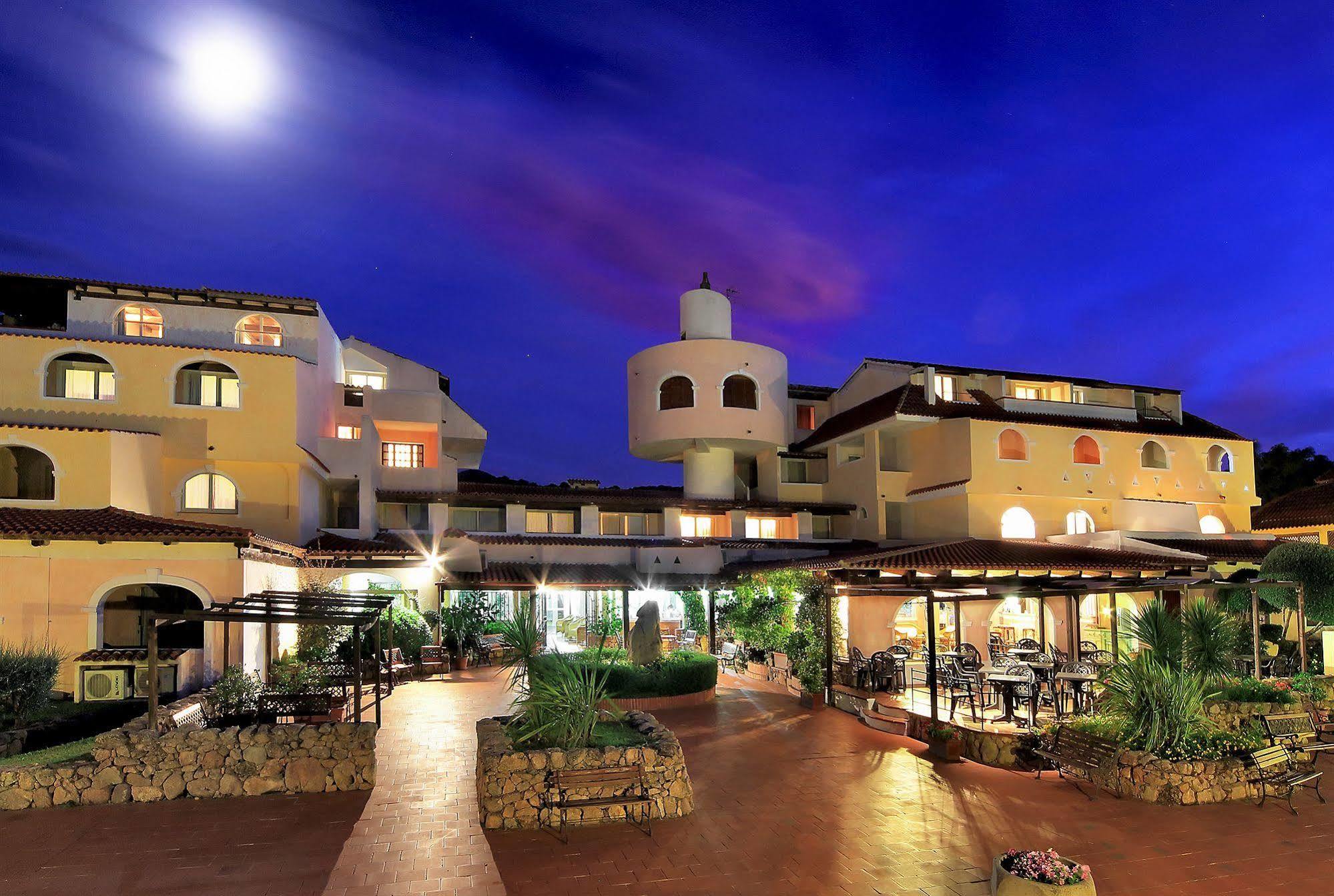Colonna Marinella Otel Marinella (Sardinia)
